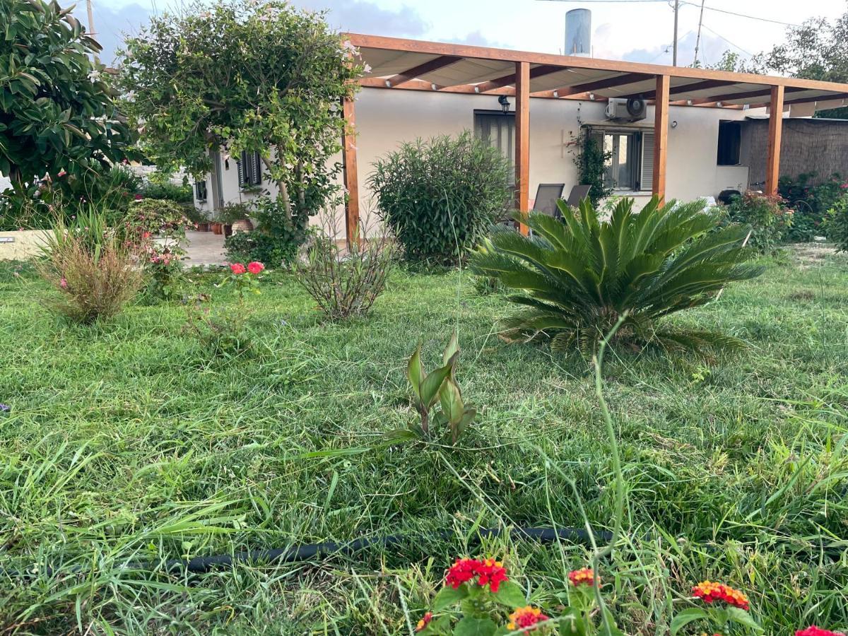 Villa Chrissi'S House With Garden And Sea View Zerviana Kíssamos Exterior foto